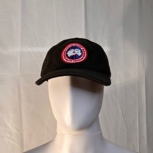 CANADA GOOSE KNIT HAT (OS)